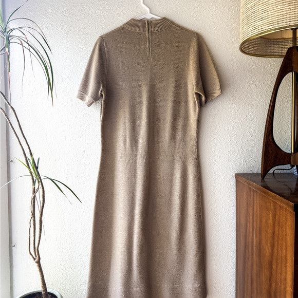 Beautiful Neusteters 1970s Tan Knit Dress - Picture 2 of 5